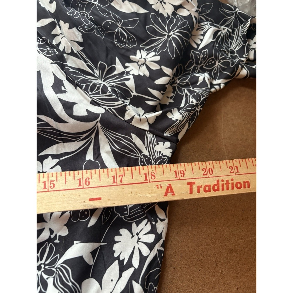 CUPSHE Black White Floral Peasant Dress Tiered Skirt Boho Size L NWT - Picture 8 of 8